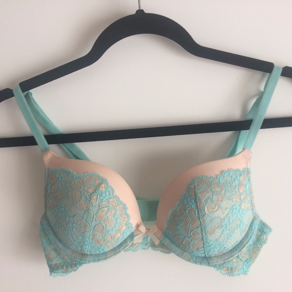 Victoria's Secret Dream Angels Pushup Bra 32B